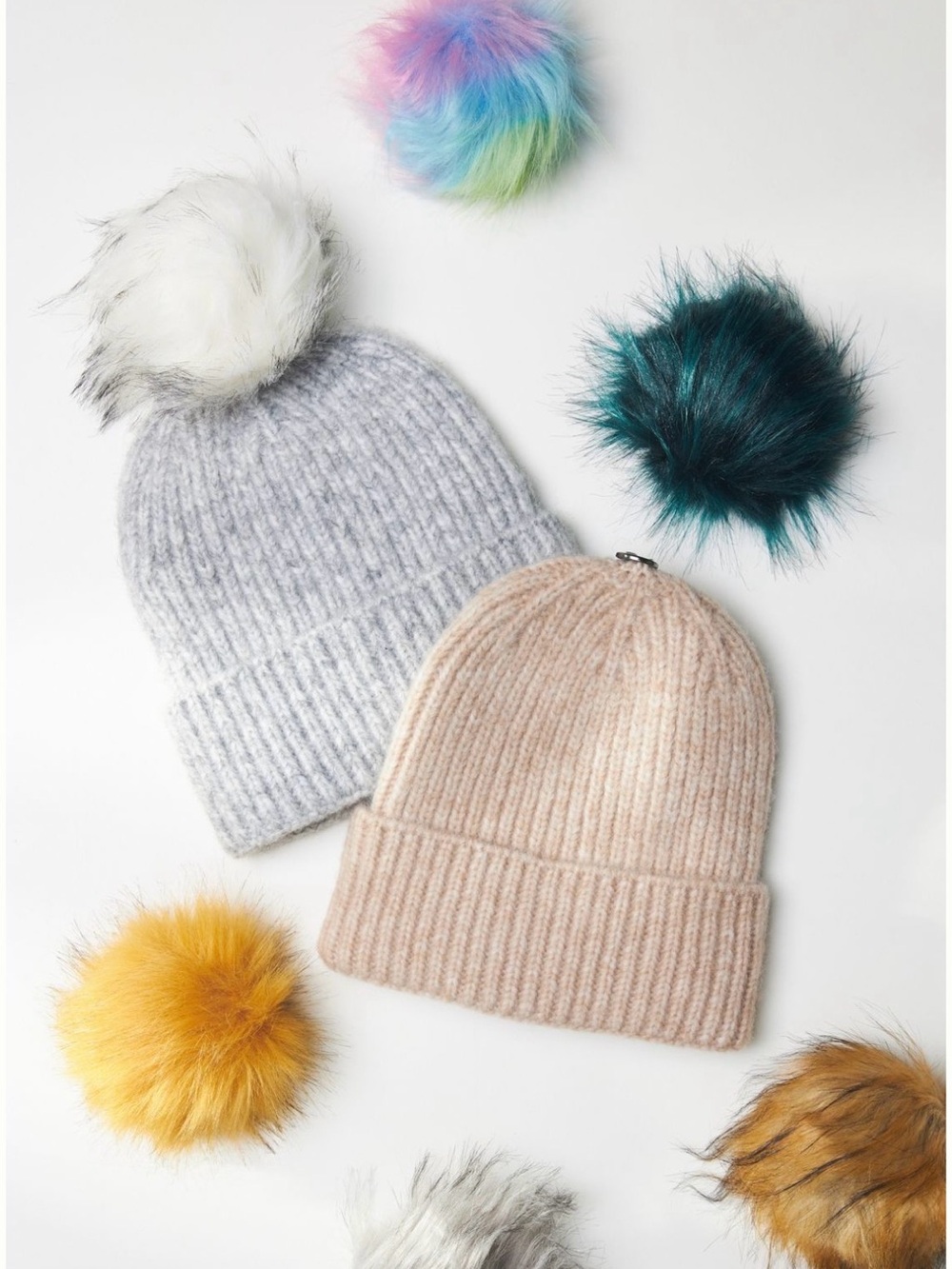 Anthropologie Pick-A-Pom Marled Beanie Base Cream w/Taupe Pom - Picture 4 of 12